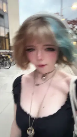 Got no bf to forget about 😭