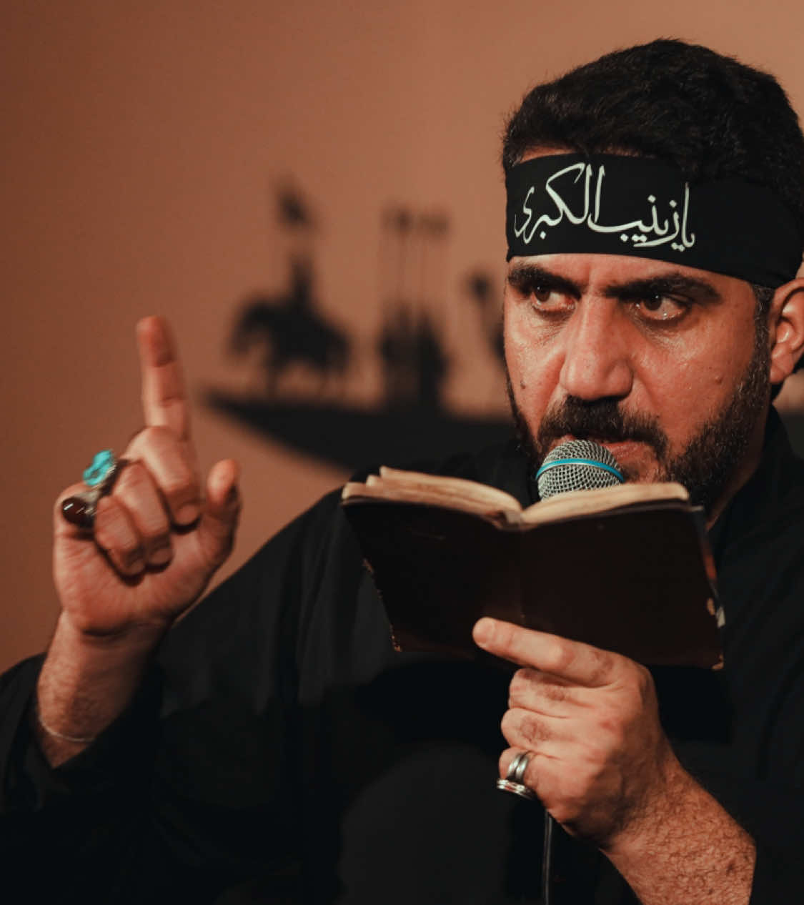 حسين خويه طوليت النومة ... 💔 . . #سيد_سلام_الحسيني #تصميم_فيديوهات🎶🎤🎬  #viral #قصايد #explore 