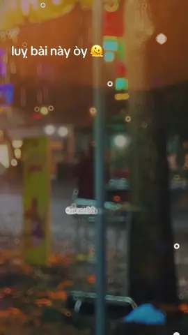 Giờ mình thành người lạ đi ngang nhau chẳng nói gì… #nihaydi #tamtrang #nhachaymoingay #saigon #xh 