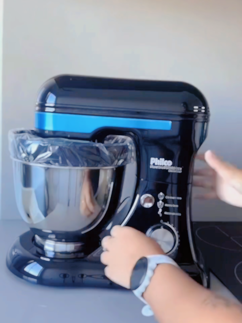 ​Você não vai acreditar! ✨ A batedeira dos seus sonhos está na Shopee. #Confeitaria #Cozinha #achadinhosshopee 