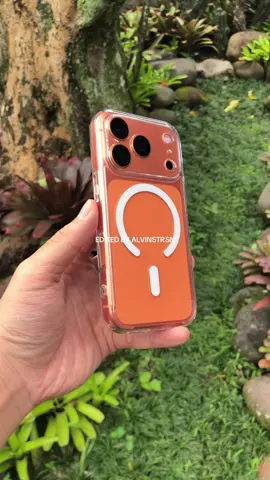 Pelindung HP Premium Ip 17 pro dari Spigen yang sudah ada magsafenya dan tahan benturan. @Spigen Indonesia  In Frame : Case Spigen Ultra Hybrid Clear Magsafe #iphone17 #caseiphone #spigen #iphone17pro #iphone17promax 