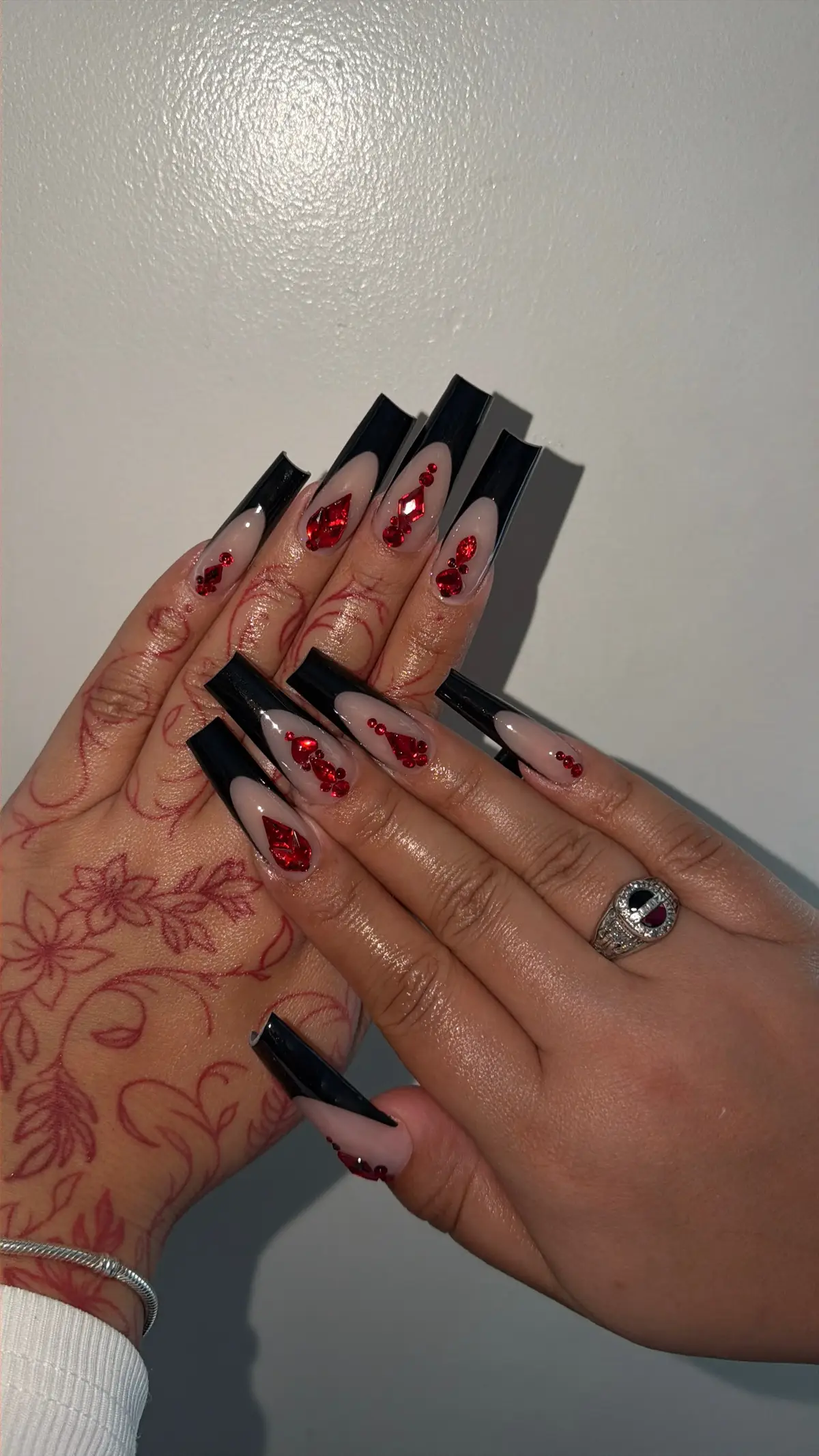 #fyp #lanailtech #frenchtipnails #blingnails #acrylicnails 