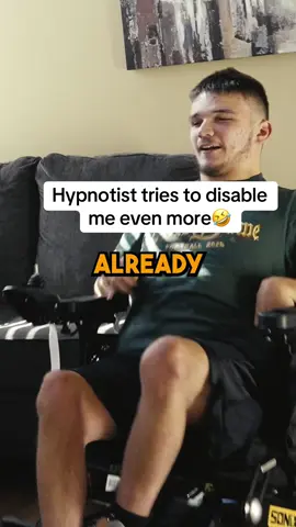 Hypnotist tries to disable me even more🤣 #disabled #comedy #funny #disabilityawareness 