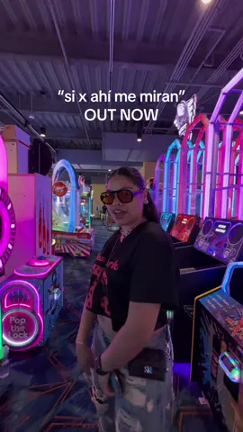 It’s been a crazy week!!! If this videos do good I’ll post my verse from the freestyle video?? 🤭👀👀👀 - #crashadams #santamykah #rap #freestyle #sing 