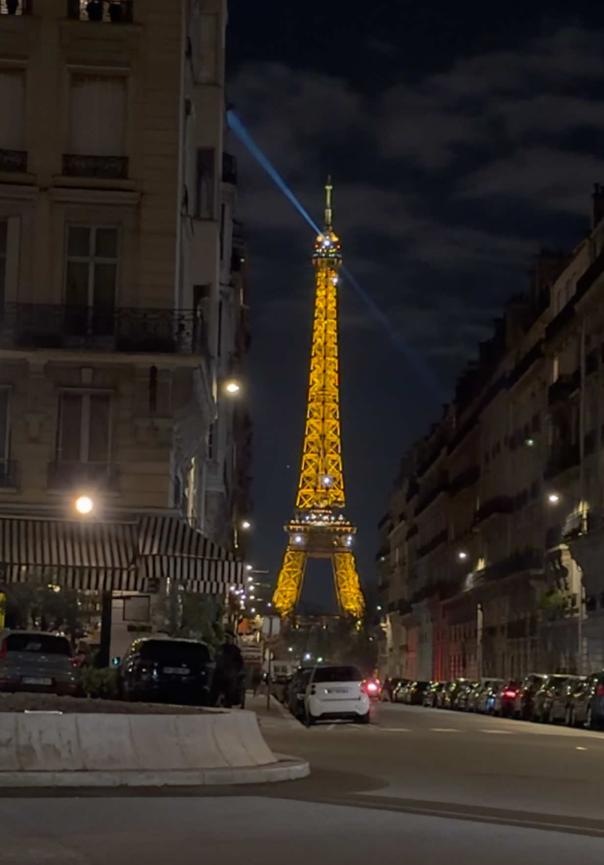 Still magical as ever 🇫🇷 #paris #eiffeltower #fy #fyp #travel 