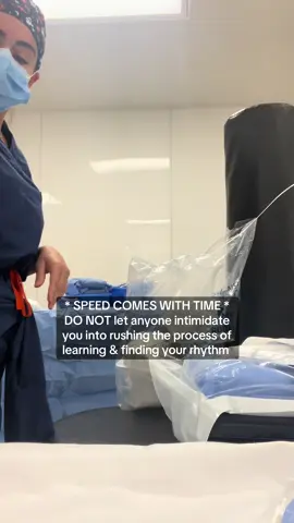 1. I picked this bag so I did not need to check the integrity of the packages bc that was already done  2. Images may appear closer than they may seem 🤣🤣 **DO NOT GET BULLIED INTO RUSHING **  STAND YOUR GROUND  THAT IS HOW PATIENT SAFETY GETS COMPROMISED & MISTAKES HAPPEN. Speed will come with time.   #cst #race #opening #pickedbag #scrubtech 
