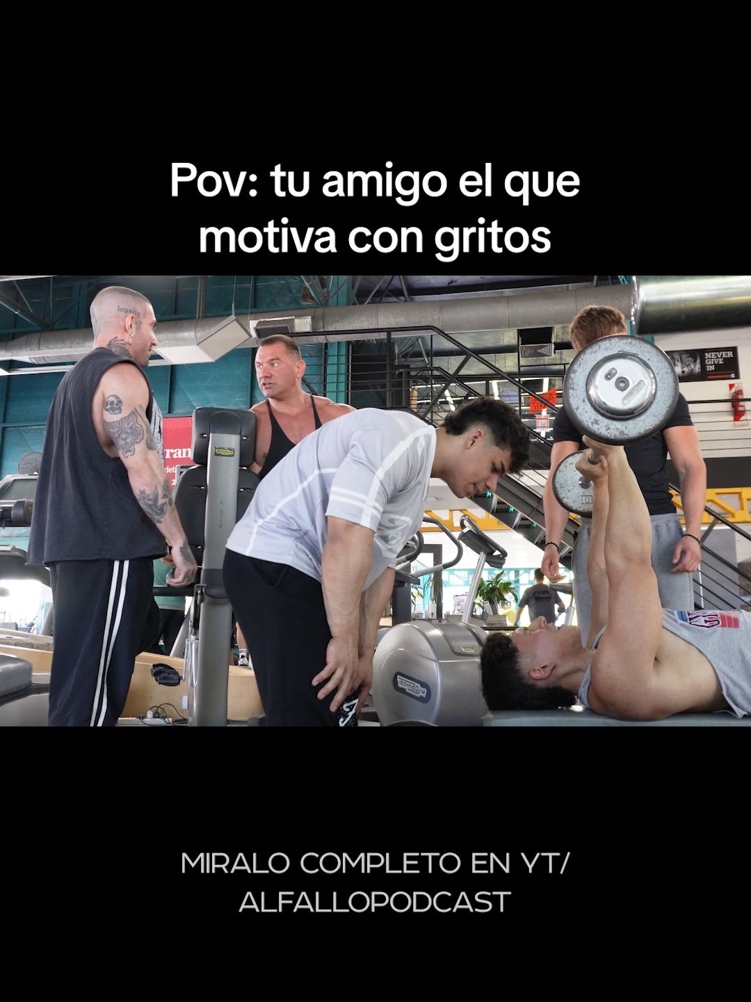 Pov tu amigo el que motiva con gritos #gymrat #gymbro #gimnasio #entrenamiento #pesas #musculo