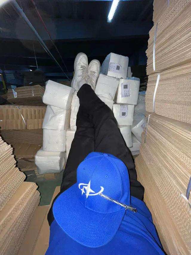 Nếu có thể, các bạn trẻ cố gắng học nha..!