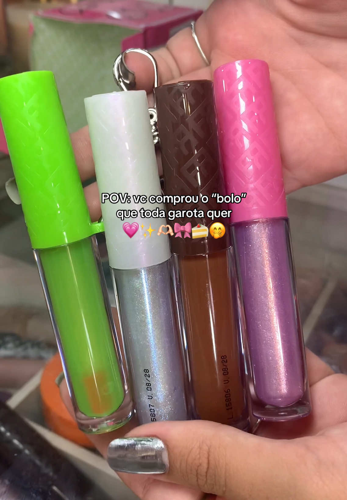 estou apaixonadaaa 🤭💗🎀🍰 #fyp #vaiprofy #gloss #francinyehlke #chocochilli 