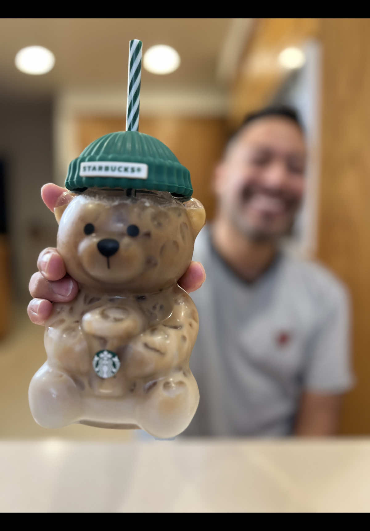 @Starbucks it’s beautiful PLEASE release more for sale 🙏🏽 💞 🐻 #teddybear #holidays #starbuckscup #starbucks 