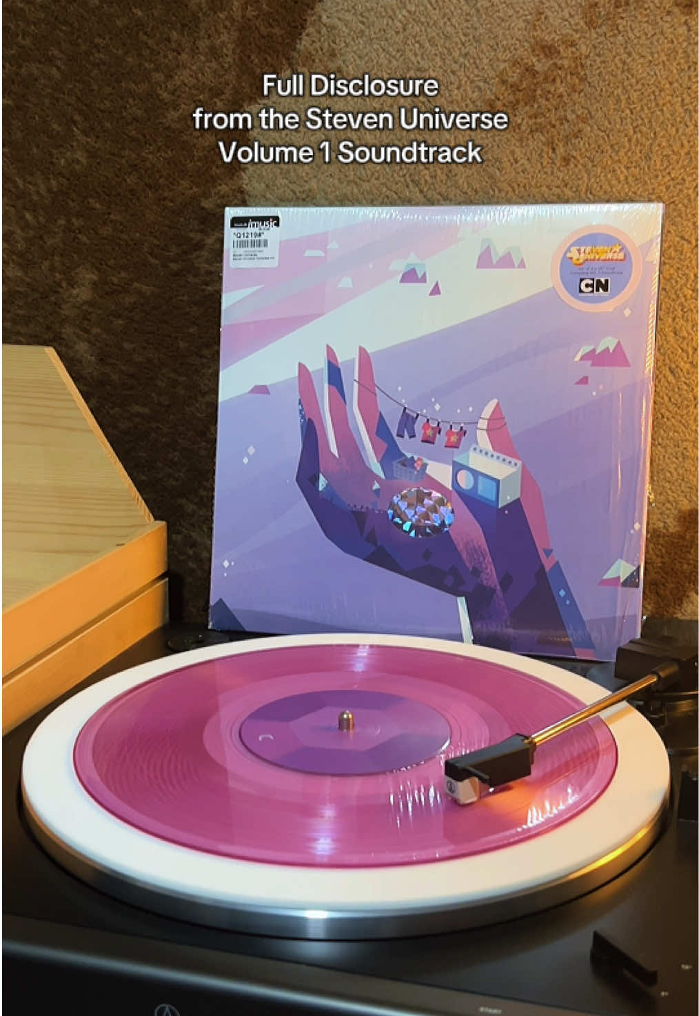 Now Spinning: Full Disclosure from the Steven Soundtrack Volume 1 Soundtrack As requested by @Kenzie :> #stevenuniverse #stevenuniversevinyl #vinyl #vinylrecords #recordcollection