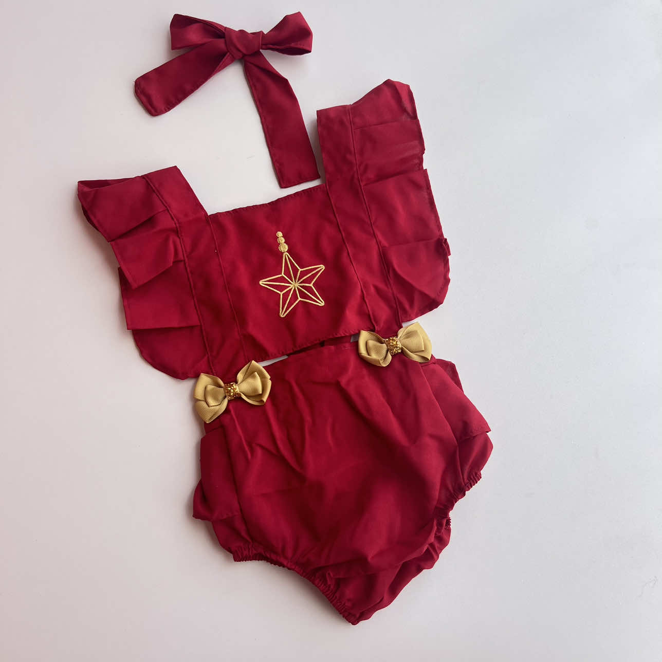 Coleção Natal 🎄  Romper vermelho veste de 6 meses a 2 anos possui alça regulável! Curtiu ? Link do nosso insta na Bio !  Solicite catálogo pelo nosso WhatsApp: (61)99284-2569 #viraltiktok #natal #looknatal #mesversariomenina #mesversario 
