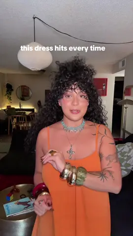 this is one of those pieces that looks good with minimum effort. the color, the cut… it just does something. if you’re looking for a flattering throw on dress, this is the one 🤌🏽😮‍💨 #backlessdress #openbackdress 