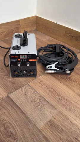 Máy Hàn MIG 250 REAIM Hàn Sắt 0.5-5mm Innox 1-3mm Kèm Đầy Đủ Phụ Kiện#xuhuong #thinhhanh #cokhichetao 