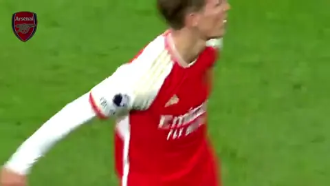 Martin Ødegaard : The Playmaking Genius 💫  #arsenal  #london  #martinodegaard  #fyp  #foryou 