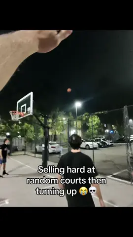 Pass at the end was tuff #fyp #basketball #sports #viral #trending 