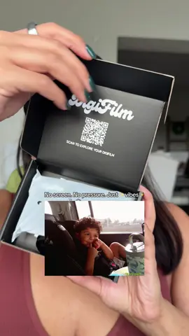 This DigiFilm Screen-Free Camera brings back that nostalgic film-photo feeling 📷✨ With built-in retro filters, no screen, and that satisfying click, it turns every moment into a vintage snapshot. Perfect for trips, date nights, or capturing your everyday aesthetic 🤎 #RetroCamera #DigiFilm #FilmAesthetic #DigitalCamera  #VintageLook