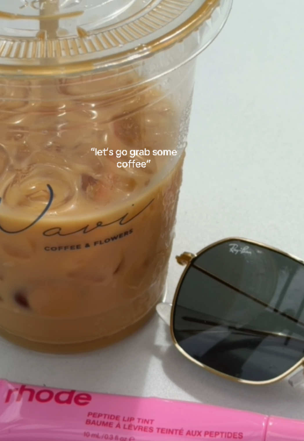 ☕️ #coffeeshop #rhode #navicoffeeandflowers #coffeetime 