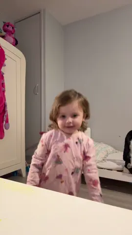 Girls got rhythm💃😂 ##rhythm #trendingnow #mouiwowie #arla 