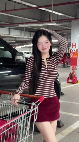 Set mang xinh lắm ạ, các bà vào săn nha 