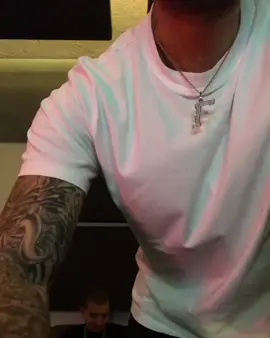 Viernes de poner los temas serios. #feid #edit #music 