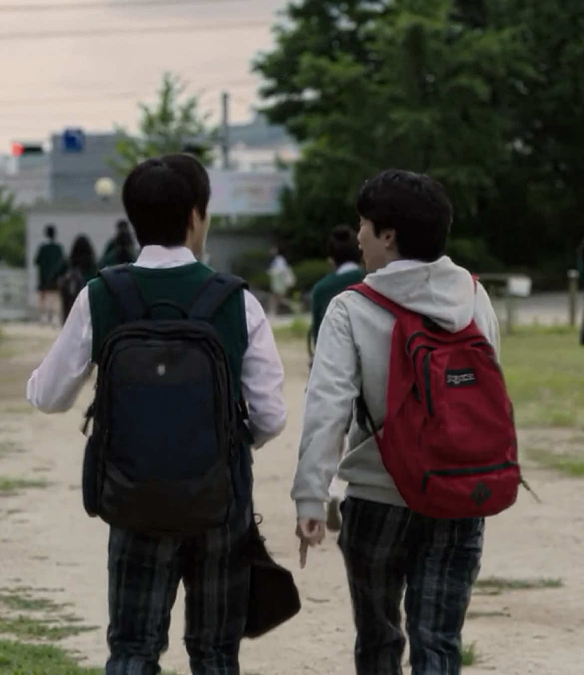 The night is still young ❤️‍🩹 || rmk and cc @𝐚𝐛 ✷ fake everything #allofusaredead #fypシ゚viral #blowthisup #kdrama #aouad 