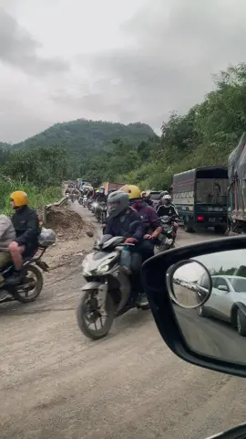 Tắc đường ngắm các idol. Nhìn lại những chiếc xe đam mê một thời 🥰. #hagiang #hagiangtretravel #quetoi 