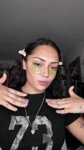 A lil pixi beauty for the day 🤍🤍 @Pixi Beauty @Modeliste Magazine #pixiontheglow #modelistemagazine 