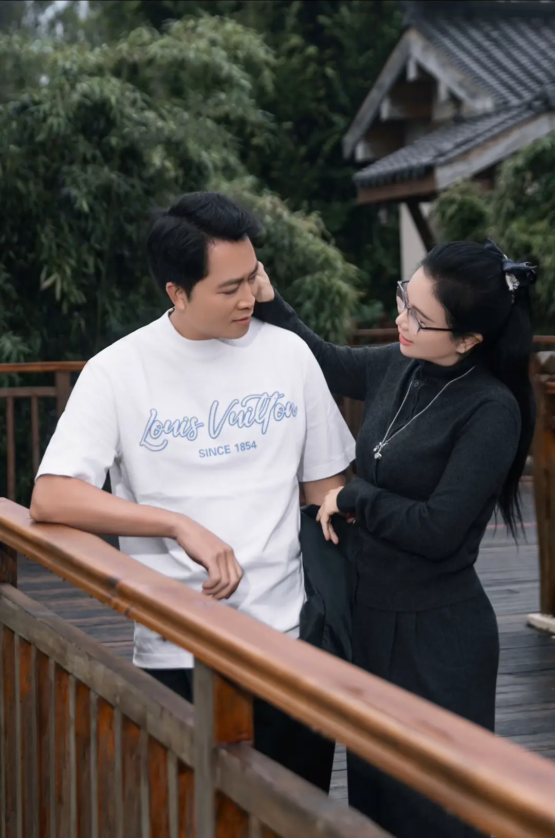 Đúng là đã yêu rồi mọi cử chỉ hành động đều là dễ thương. Đúng không cả nhà. Chúc cả nhà một ngày làm việc thật là vui ❤️❤️ #mailisa #mailisagroup #mailisakhanh #hoangkimkhanh #tinhyeu @Mailisa Khánh 