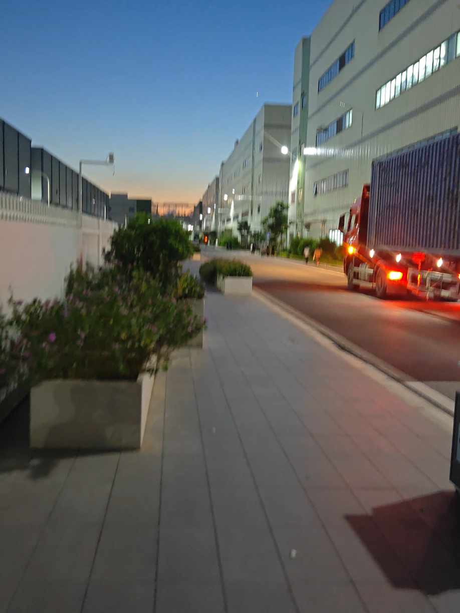 Mình cũng làm được 2tháng ở đây.... không phải vì CV áp lực này kia... nhiều khi  thấy tổ trưởng, trưởng phòng chửi mắng những người đáng tuổi cha chú mẹ mình... cảm thấy môi trường này ko phù hợp nên nghỉ... tôi  mong Anh chị tổ trưởng có tình người một chút #goertek_vina 