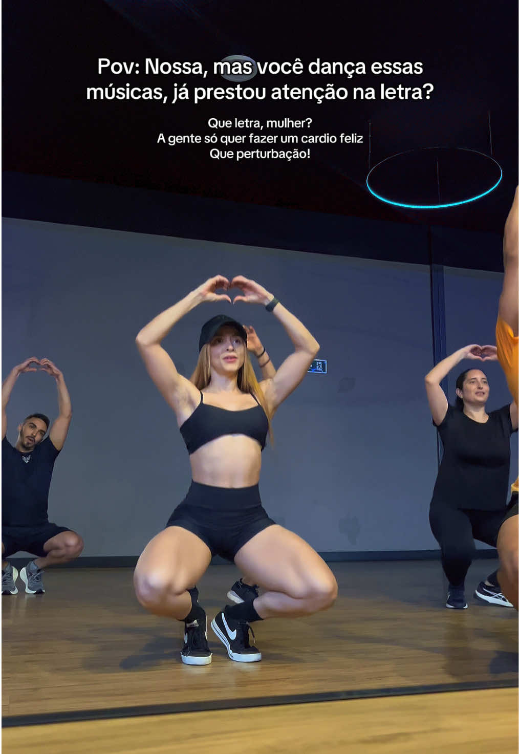 Que perturbação!!  #viral #CapCut #gymmotivation #fitdance #dancatiktok 