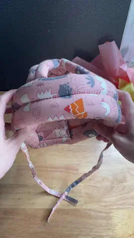 Mũ bảo hiểm xinh lắm luôn  @Mẹ bé rồng 