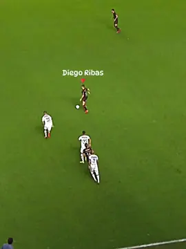 Qualquer semelhança é mera coincidência 🤩❤️🖤 Diego ➡️ Gabigol ⚽🏆