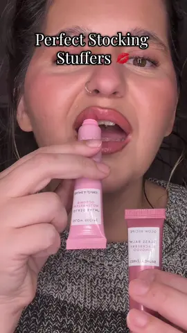 Glassiest Glowing Lips all year long!! @Glow Recipe #tiktokshopblackfriday #lippies #lipgloss #tiktokshopcybermonday #fypツ 