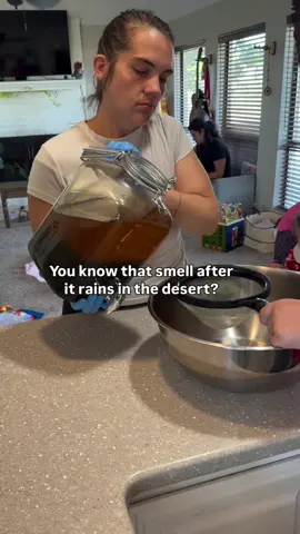 You can use this oil for yeast infections of all kind like dandruff or vaginal issues!  If you want the same relief that otc creams and chemicals provide but straight from nature, message me! #fyp #herbalism #creosote #herbalmedicine #plants 