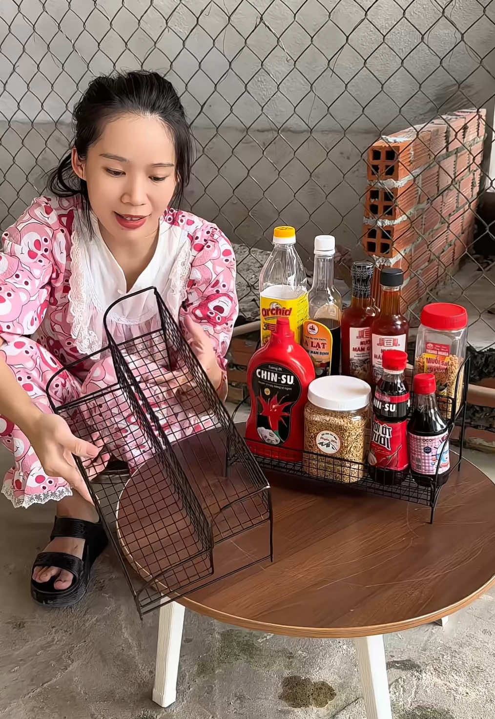 Kệ đựng gia vị 2 tầng #giadungnhabep #kedunggiavi 