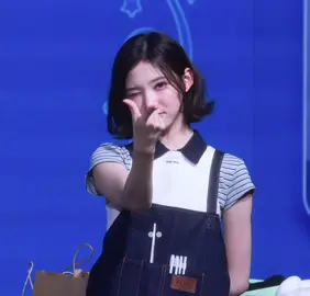 레제 따라하는 최지우  지우 최애는 아키라고 하네용 #하츠투하츠 #hearts2hearts #지우 #fyp 