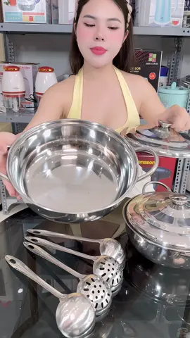 Tặng kèm 2 vá liền thêm 2 vá liền ạ #xoongnoi #noianlau #noiinox 