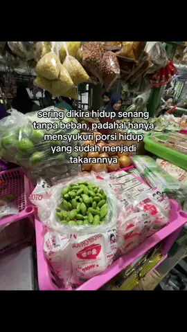yang doyan pete tuh ready selalu pete kupasnya Silahkan belanja sayur dilapak MbakLiid Buka setiap hari mulai jam 05.00-11.00 Lokasi📍pasar baru bluru kidul sidoarjo #fyp #sayuran #sayuransegar #masukberanda #sidoarjo 