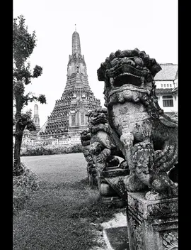 เปรียบเทียบวัดอรุณราชวรารามในช่วงสมัยปลายรัชกาลที่4เป็นต้นไป จนถึงปัจจุบัน  ผิดพลาดประการใดขออภัยครับ ขอบคุณและขออนุญาตภาพเก่าจากหลายๆแหล่งที่มาด้วยครับ #วัดอรุณ #วัดอรุณราชวรารามราชวรมหาวิหาร #watarun #ภาพเก่า #อดีตvsปัจจุบัน 