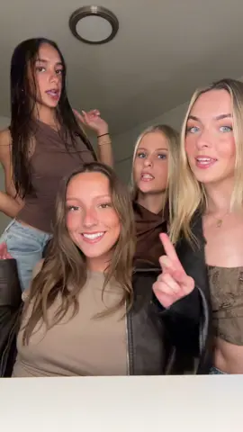 @Grace @bella @mimichristmann hiii 