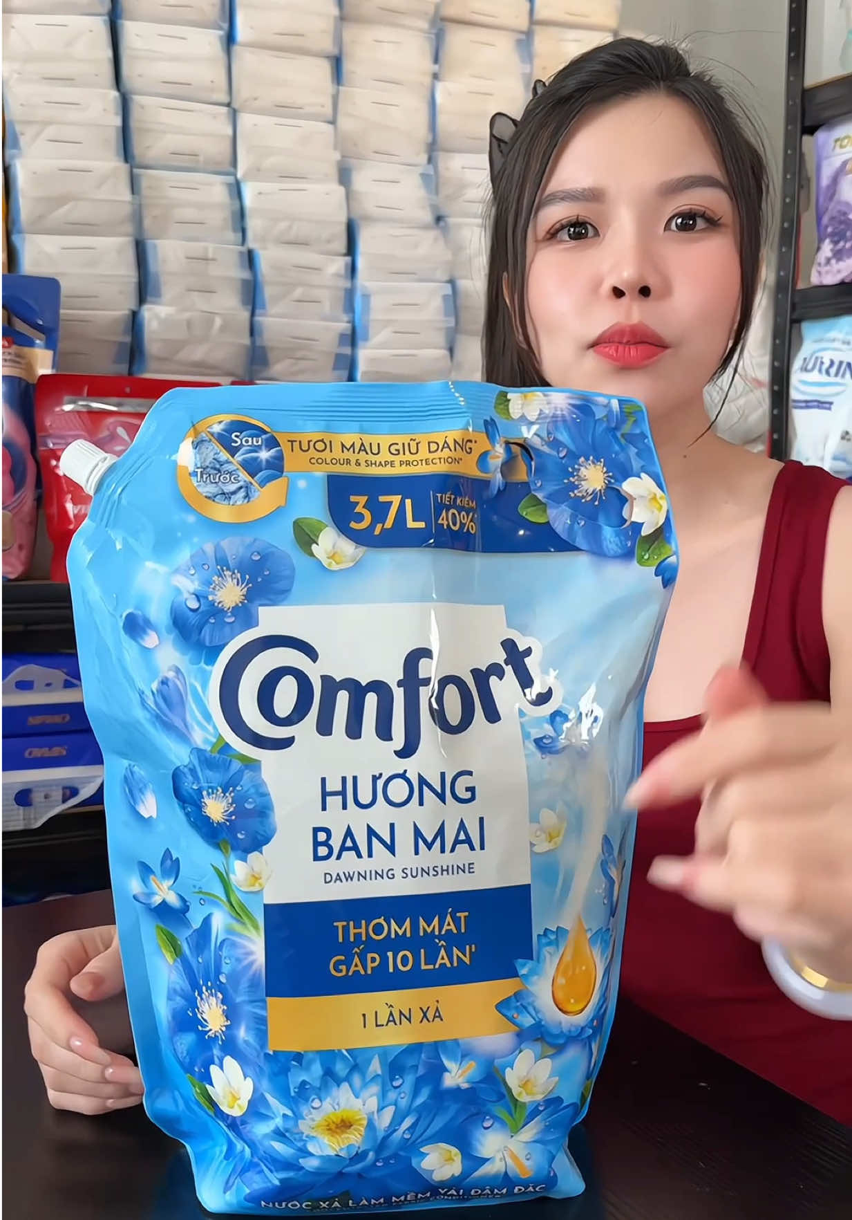 Nước xã quần áo comfort bịch lớn 3,7L sai tiết kiếm hơn nè mấy bà. #tiktokshop1111 #salevuinhatnam #salevuivodoi #cuocduanhasangtao #chiendichnhasangtao 