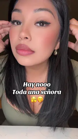 Señora total 💯 #cancionviral #cansiones #senoralife #fyp #senora 