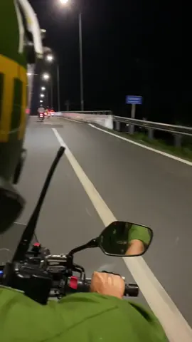 🏍️👮🏻‍♀️🚔🔫