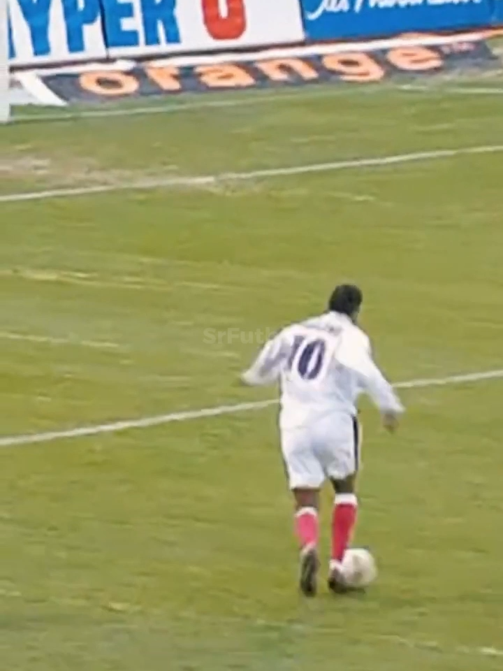 Anotar dos goles en un solo partido se llama doblete #messi #futbol #usarmy #facemojiaja #futbolargentino #viral