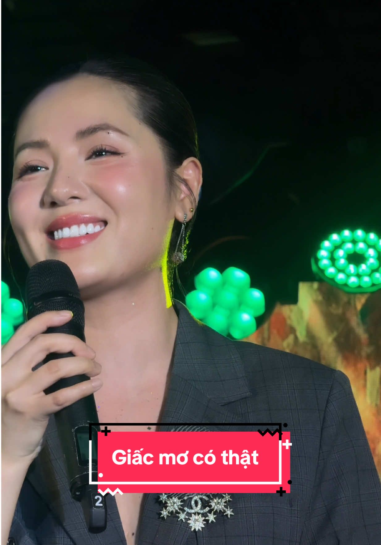 Môi hôn thay lời yêuu 👉👈 #casiphuonglinh #phuonglinhsinger #tiengcaphuonglinh #giacmocothat #nhachaymoingay 