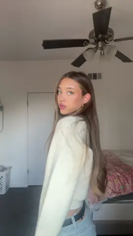 i messed up the lyrics but oh well #foryou 