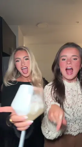 Name something better than this song @🦦 