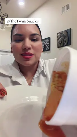 Sábado 8 de noviembre a partir de las 2 de la tarde.  Nuevo emprendimiento que con gusto apoyo compartiendo este video probando esta delicia! #mcallentx #thevalley956 #956 #snacks 