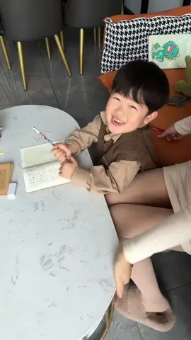 #兒子 #陪读 #mother #丝袜 #親子 